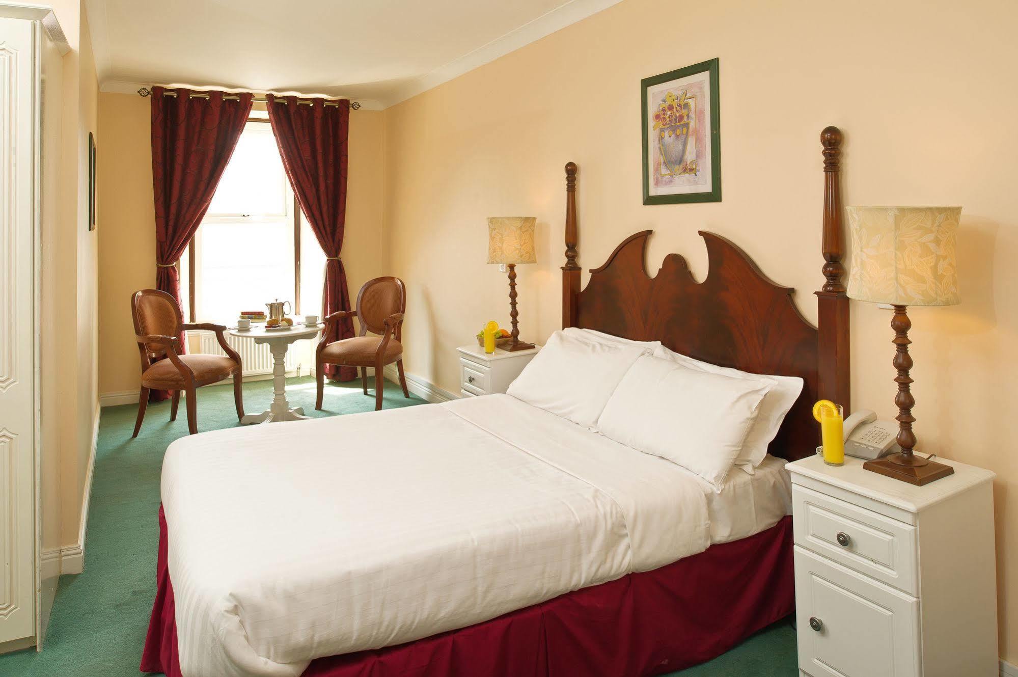 Shamrock Inn Hotel Lahinch Eksteriør billede