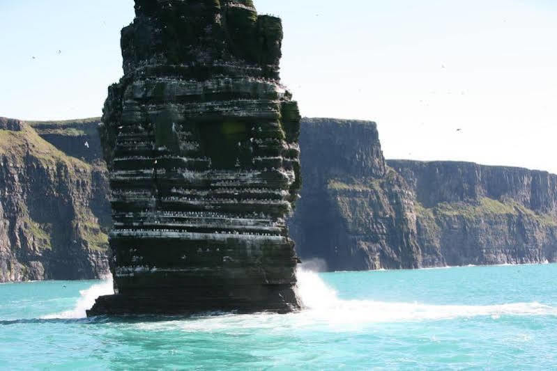Shamrock Inn Hotel Lahinch Eksteriør billede